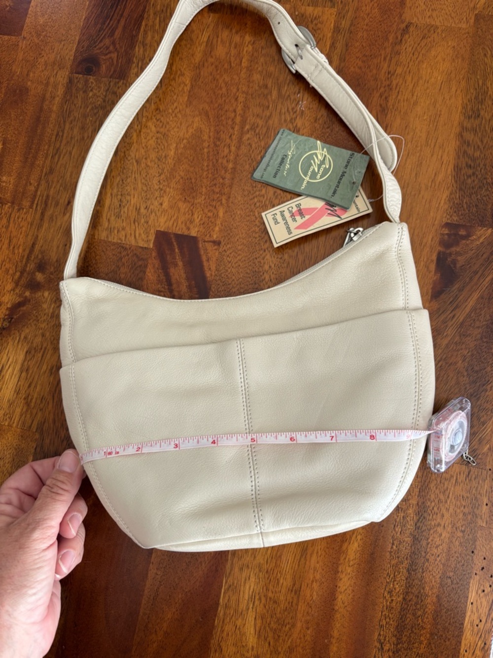 Stone Mountain Accessories Cream Shoulder Bag
